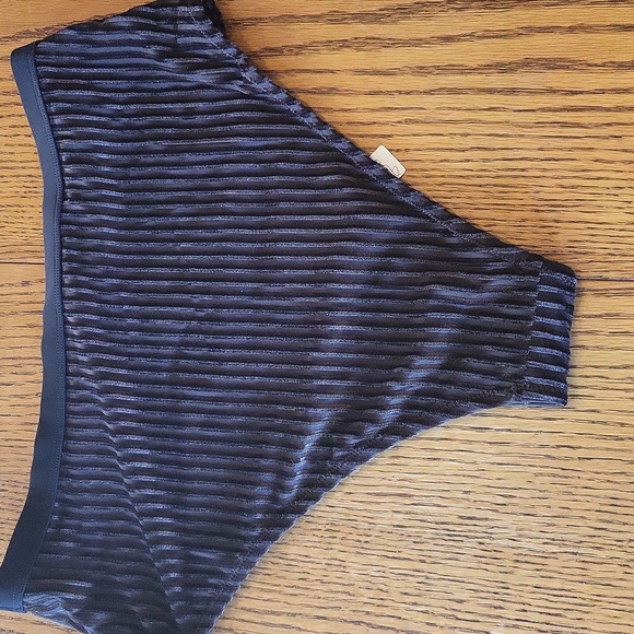 NWT Cupshe Black and Brown Ribbed Bikini - Picture 5 of 11